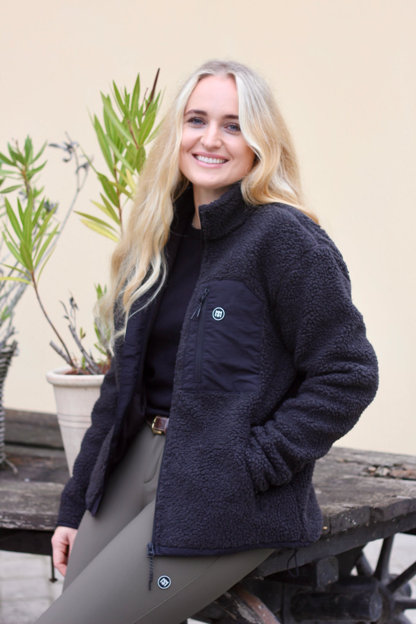 MS Teddy Jacket Black